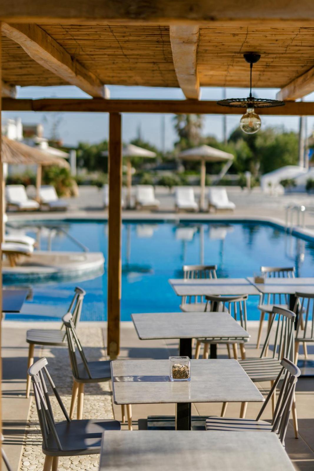 Naxos Finest Hotel & Villas Naxos City Экстерьер фото
